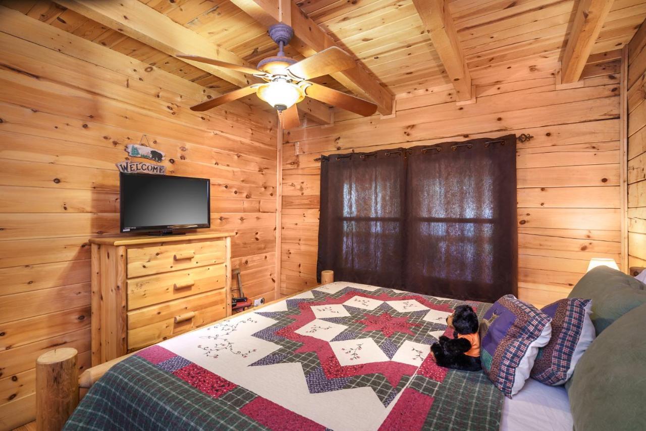Glori'S Retreat, Game Room, 1089 Of Free Attraction Tickets For Each Paid Day, Dollywood And More Pigeon Forge Exterior foto